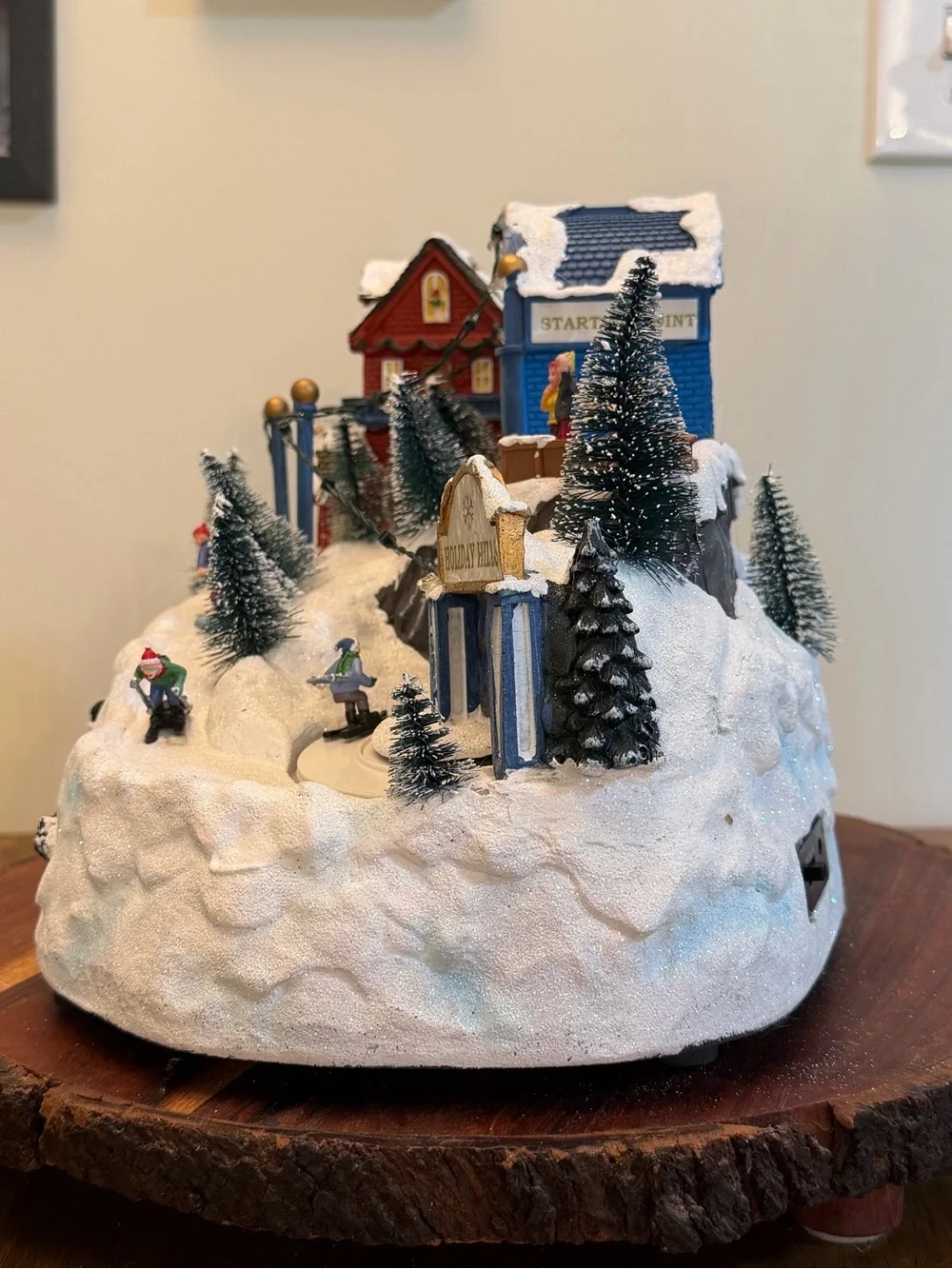 St Nicholas Square Holiday Hills Ski Village Music Motion Lighted 2022